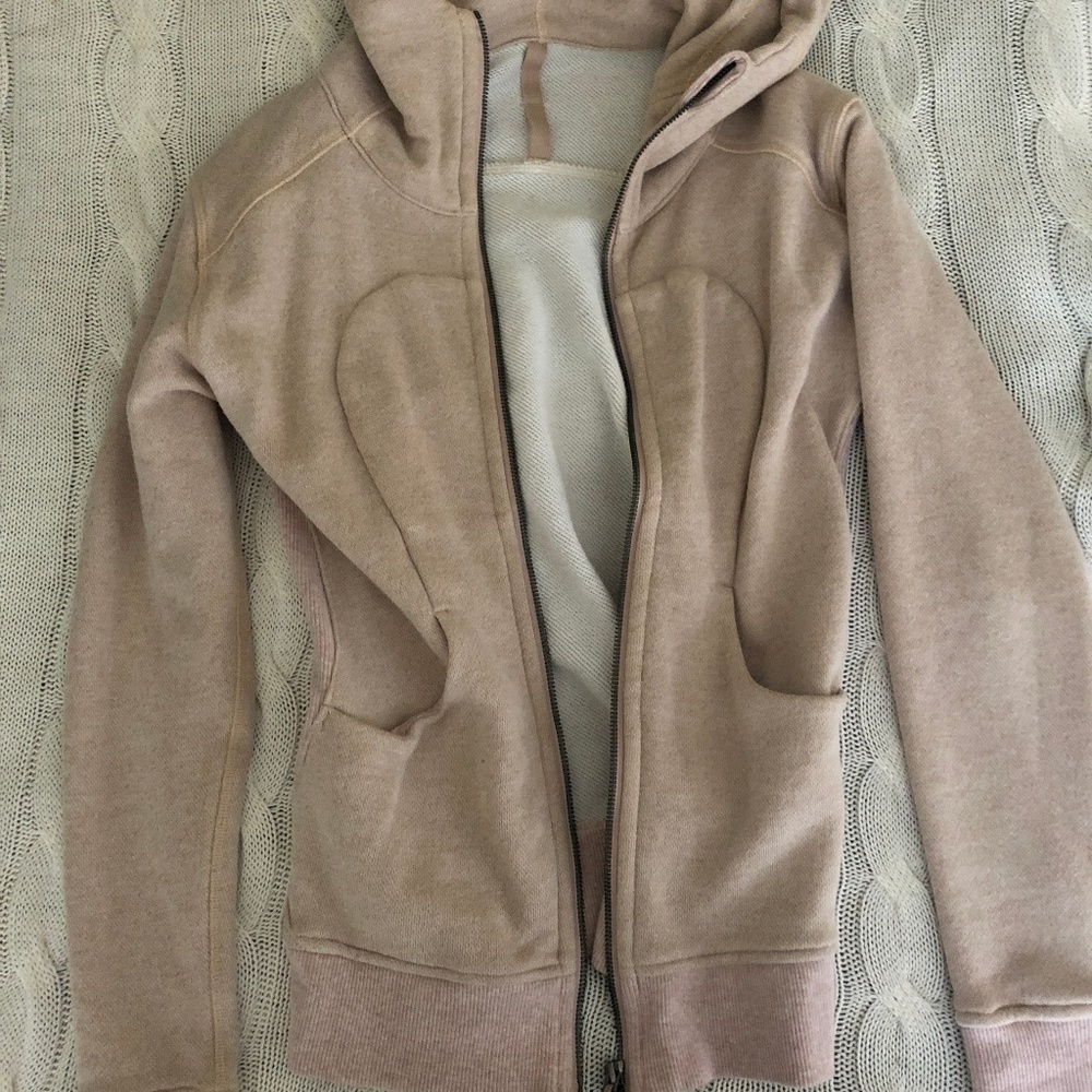 LULULEMON SCUBA HOODIE IN LIGHT PINK SIZE 4 (S)